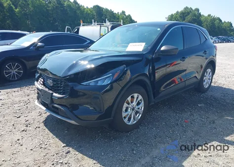 2023 Ford Escape Active z USA, uszkodzony, nr VIN 1FMCU9GN8PUB07884